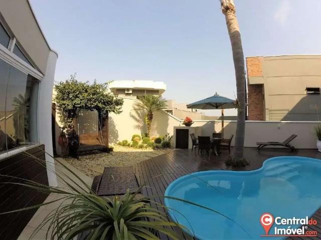 Casa / Sobrado para Locação em Balneário Camboriú/SC Ariribá 3 Quartos