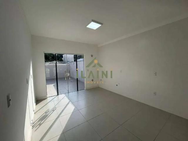 Casa / Sobrado para Locação em Balneário Camboriú/SC Ariribá 3 Quartos