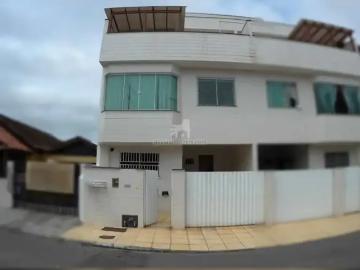 Casa / Sobrado para Locação em Balneário Camboriú/SC Municípios 3 Quartos