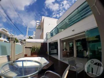 Casa / Sobrado para Locação em Balneário Camboriú/SC Nações 3 Quartos