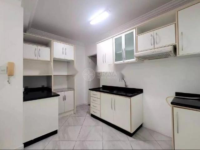 Casa / Sobrado para Locação em Balneário Camboriú/SC Nações 3 Quartos