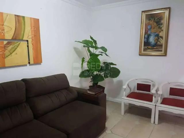Casa / Sobrado para Locação em Balneário Camboriú/SC Nações 4 Quartos