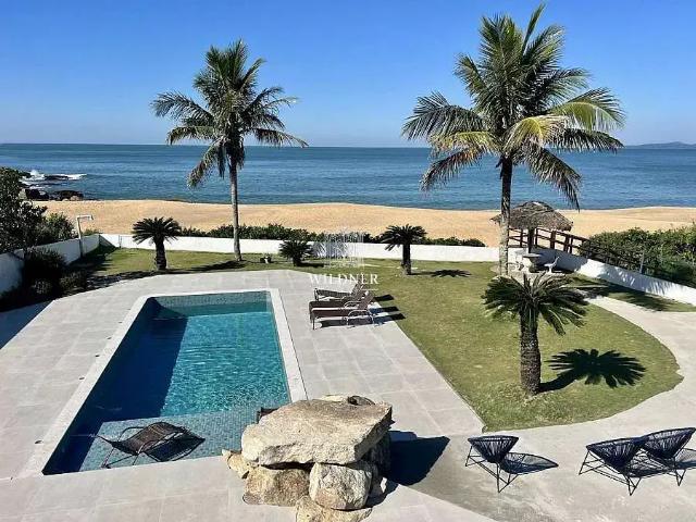Casa / Sobrado para Locação em Balneário Camboriú/SC Praia do Estaleirinho 7 Quartos