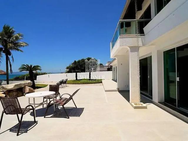Casa / Sobrado para Locação em Balneário Camboriú/SC Praia do Estaleirinho 7 Quartos