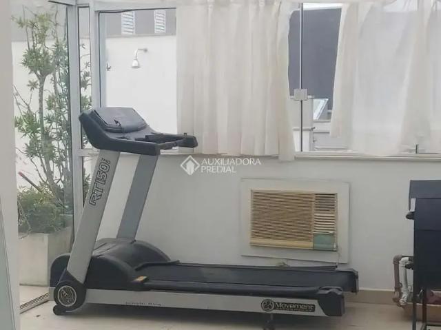 Casa / Sobrado para Locação em Balneário Camboriú/SC Praia dos Amores 4 Quartos