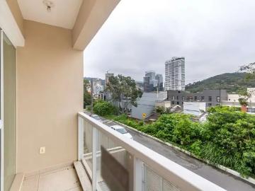 Casa / Sobrado para Locação em Balneário Camboriú/SC Praia dos Amores 3 Quartos