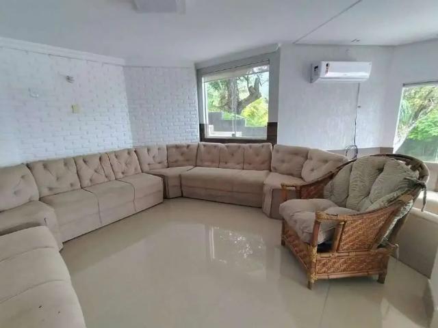 Casa / Sobrado para Locação em Balneário Camboriú/SC Praia das Taquaras 4 Quartos
