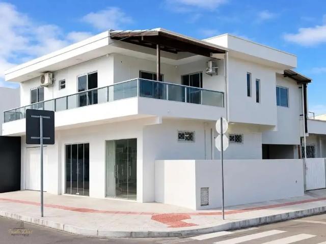 Casa / Sobrado para Locação em Balneário Camboriú/SC Vila Real 1 Quartos