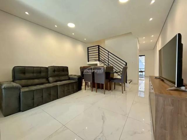 Casa / Sobrado para Locação em Balneário Piçarras/SC Centro 2 Quartos