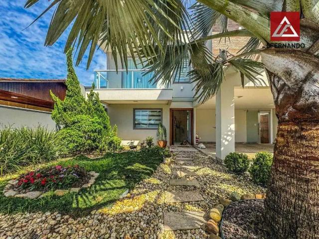 Casa / Sobrado para Locação em Balneário Piçarras/SC Centro 3 Quartos