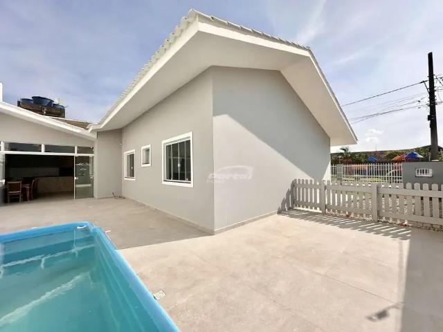 Casa / Sobrado para Locação em Balneário Piçarras/SC Centro 3 Quartos