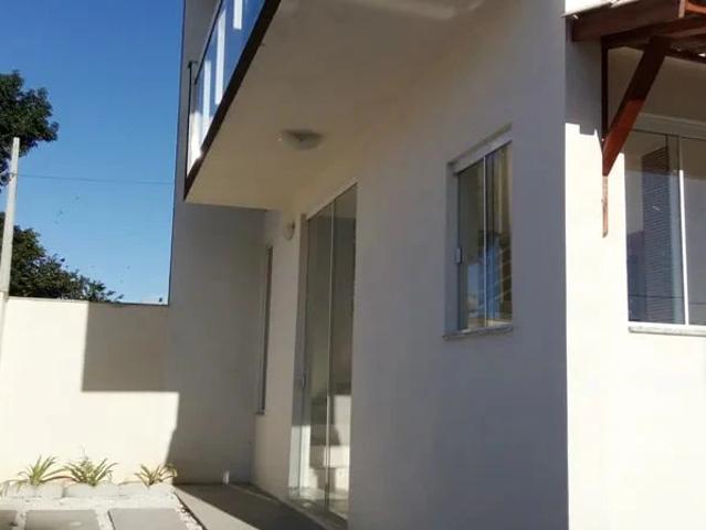 Casa / Sobrado para Locação em Balneário Piçarras/SC Centro 3 Quartos