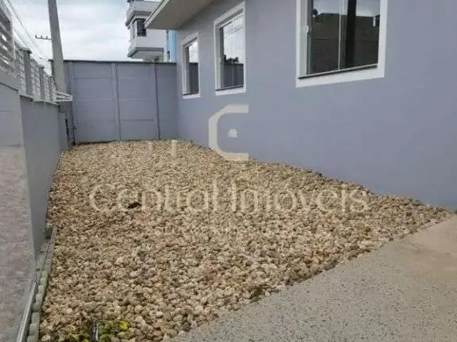 Casa / Sobrado para Locação em Balneário Piçarras/SC Itacolomi 2 Quartos
