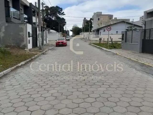 Casa / Sobrado para Locação em Balneário Piçarras/SC Itacolomi 2 Quartos