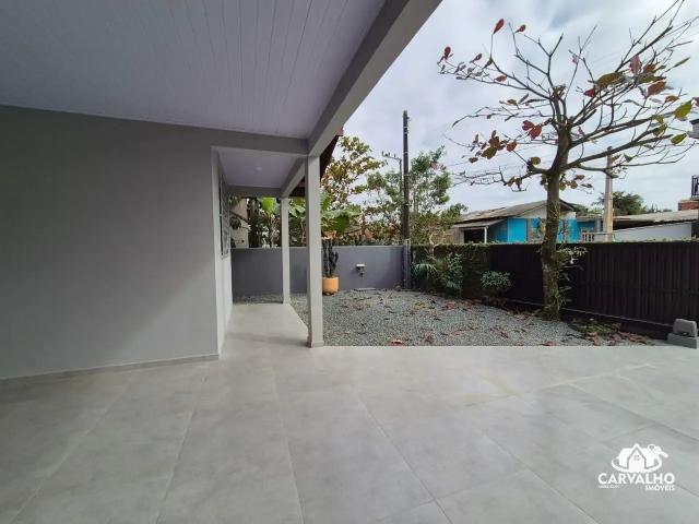 Casa / Sobrado para Locação em Balneário Piçarras/SC Itacolomi 2 Quartos