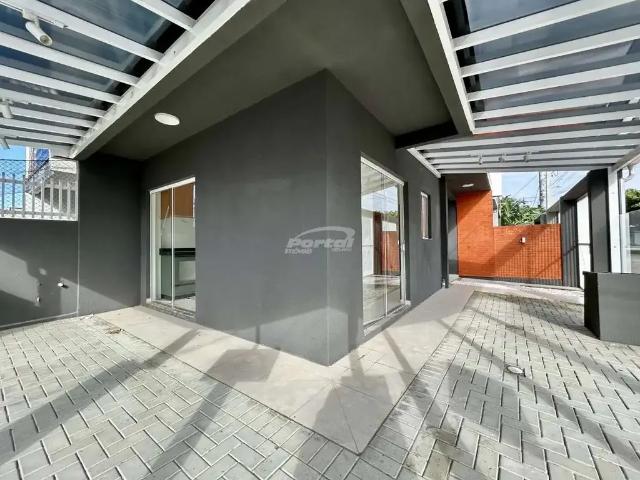 Casa / Sobrado para Locação em Balneário Piçarras/SC Itacolomi 2 Quartos