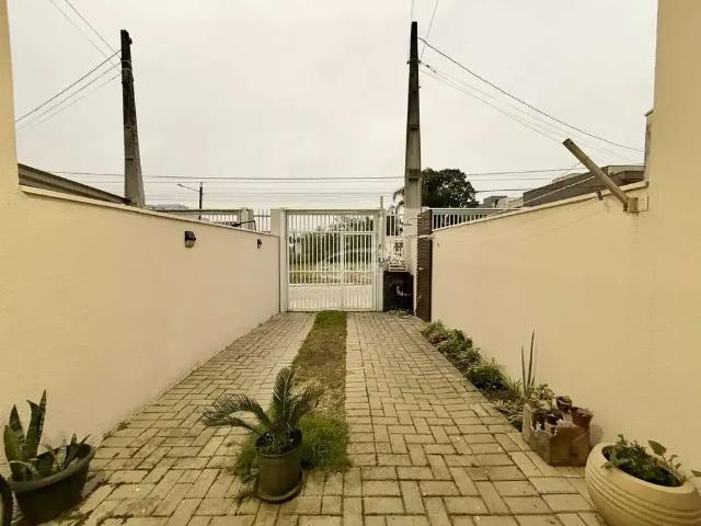 Casa / Sobrado para Locação em Balneário Piçarras/SC Itacolomi 2 Quartos