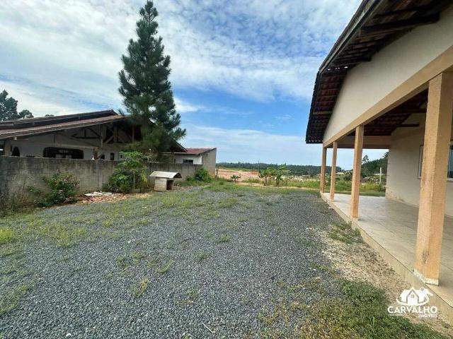 Casa / Sobrado para Locação em Balneário Piçarras/SC Medeiros 2 Quartos