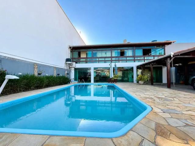 Casa / Sobrado para Locação em Balneário Piçarras/SC Santo Antônio 2 Quartos