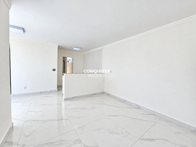 Casa / Sobrado para Locação em Barra Mansa/RJ Vista Alegre 2 Quartos