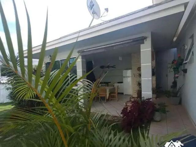 Casa / Sobrado para Locação em Barra Velha/SC Centro 4 Quartos