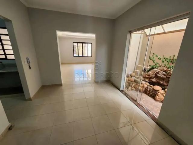 Casa / Sobrado para Locação em Barretos/SP Centro 5 Quartos