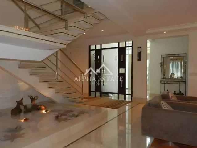Casa / Sobrado para Locação em Barueri/SP Alphaville 5 Quartos
