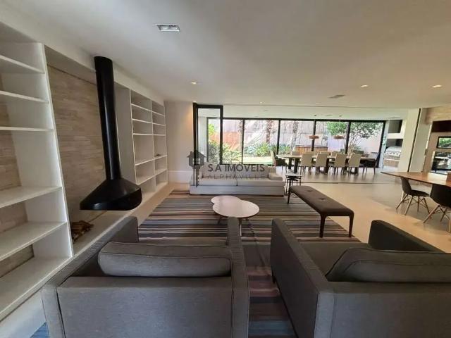 Casa / Sobrado para Locação em Barueri/SP Alphaville Residencial Um 4 Quartos
