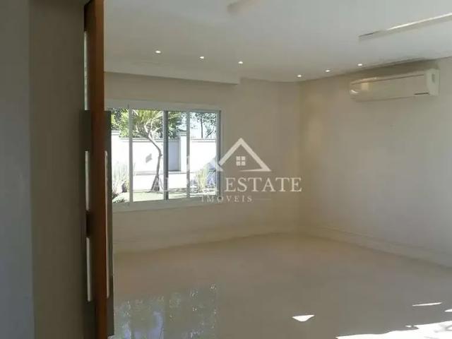 Casa / Sobrado para Locação em Barueri/SP Tamboré 5 Quartos