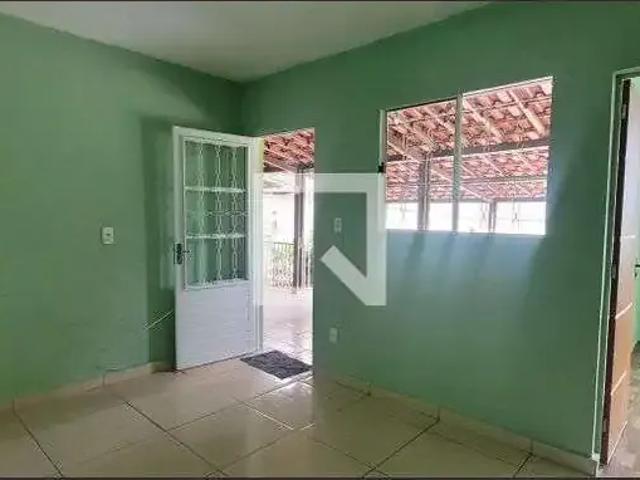 Casa / Sobrado para Locação em Betim/MG Chácara 4 Quartos