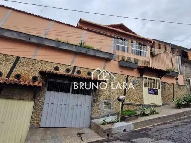 Casa / Sobrado para Locação em Betim/MG Citrolândia 4 Quartos