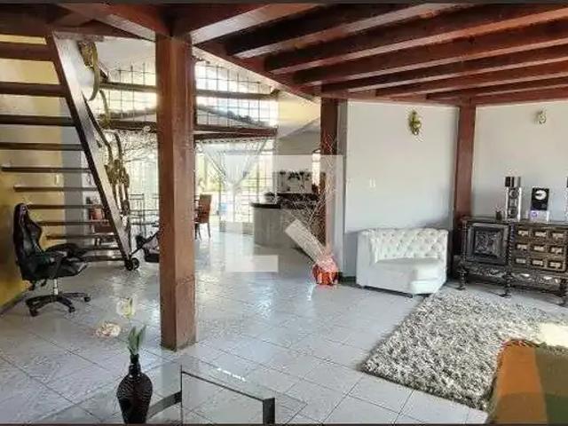 Casa / Sobrado para Locação em Betim/MG Filadélfia 4 Quartos