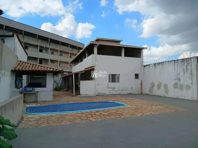 Casa / Sobrado para Locação em Betim/MG Guanabara 3 Quartos