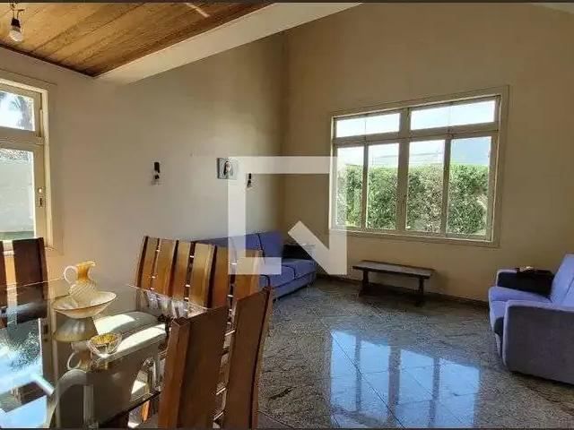Casa / Sobrado para Locação em Betim/MG Ingá 3 Quartos