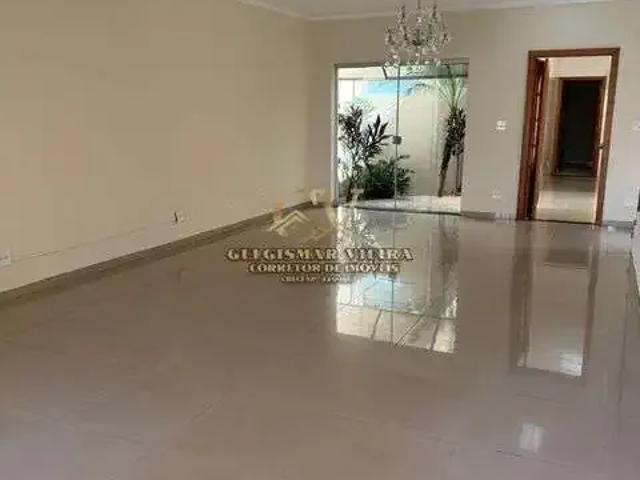 Casa / Sobrado para Locação em Bebedouro/SP Centro 4 Quartos