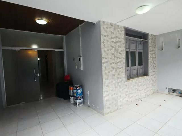 Casa / Sobrado para Locação em Belém/PA Cidade Velha 4 Quartos