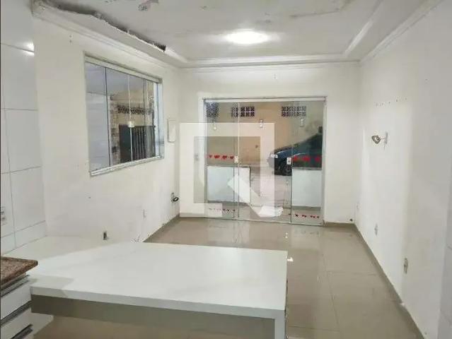 Casa / Sobrado para Locação em Belford Roxo/RJ Nova Piam 2 Quartos