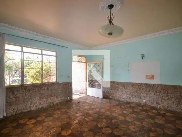 Casa / Sobrado para Locação em Belford Roxo/RJ Vila Dagmar 4 Quartos