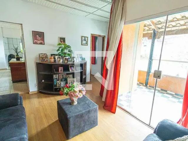 Casa / Sobrado para Locação em Belo Horizonte/MG Trevo 5 Quartos