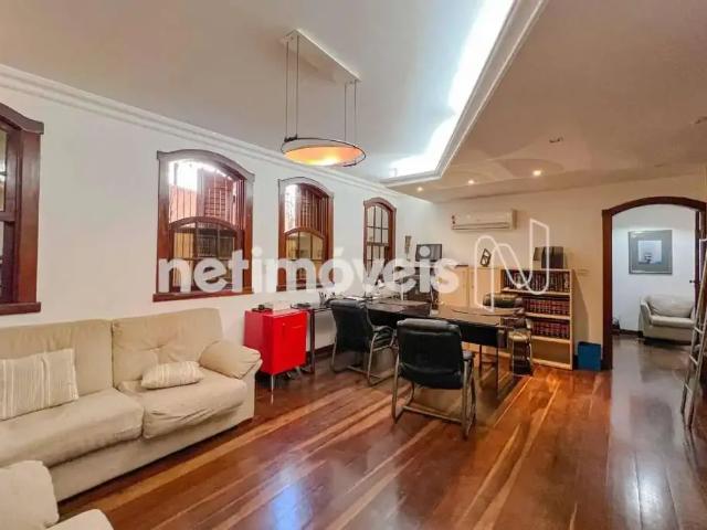 Casa / Sobrado para Locação em Belo Horizonte/MG União 4 Quartos