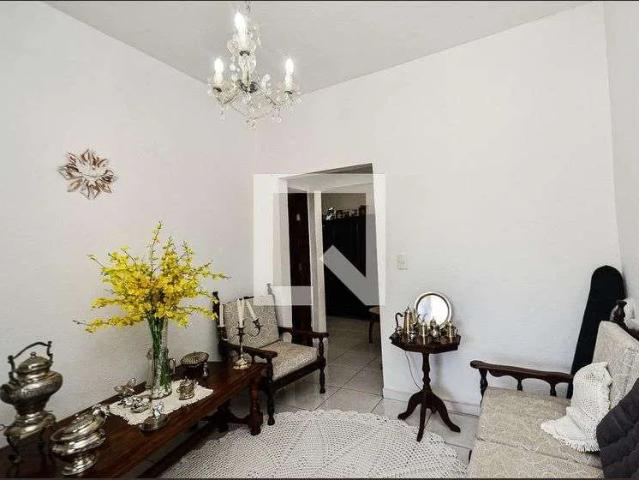 Casa / Sobrado para Locação em Belo Horizonte/MG União 2 Quartos