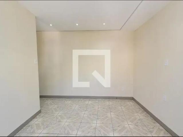 Casa / Sobrado para Locação em Belo Horizonte/MG União 2 Quartos
