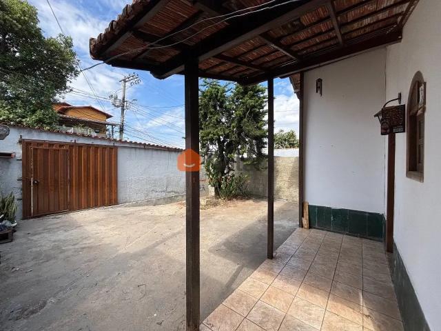 Casa / Sobrado para Locação em Belo Horizonte/MG União 3 Quartos