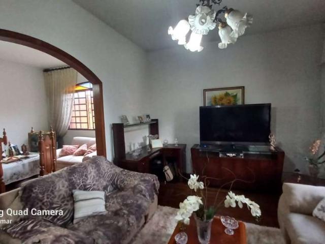 Casa / Sobrado para Locação em Belo Horizonte/MG Vila Cloris 4 Quartos