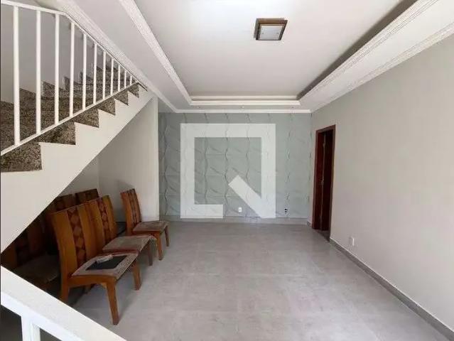 Casa / Sobrado para Locação em Belo Horizonte/MG Aeroporto 3 Quartos