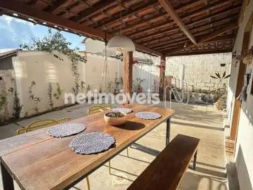 Casa / Sobrado para Locação em Belo Horizonte/MG Alípio de Melo 4 Quartos