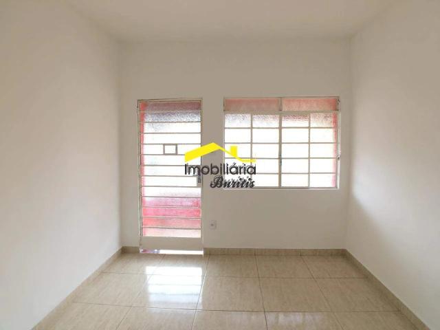 Casa / Sobrado para Locação em Belo Horizonte/MG Alpes 2 Quartos