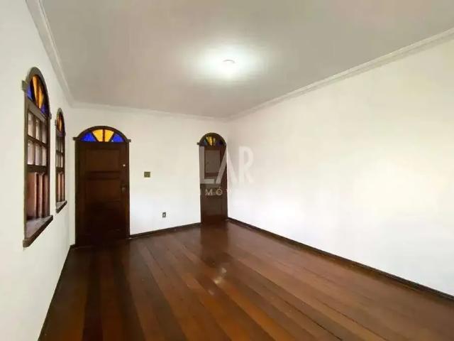 Casa / Sobrado para Locação em Belo Horizonte/MG Alto Barroca 3 Quartos