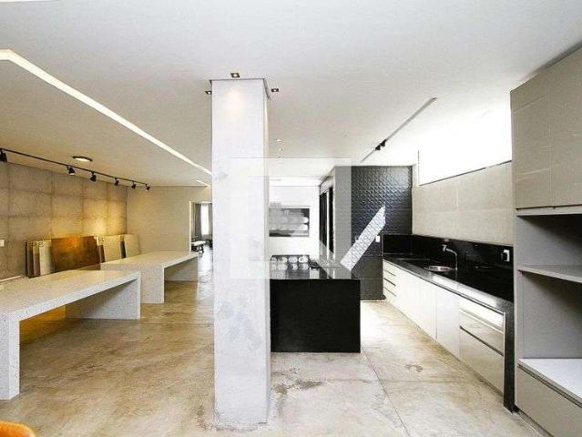 Casa / Sobrado para Locação em Belo Horizonte/MG Alto dos Pinheiros 2 Quartos