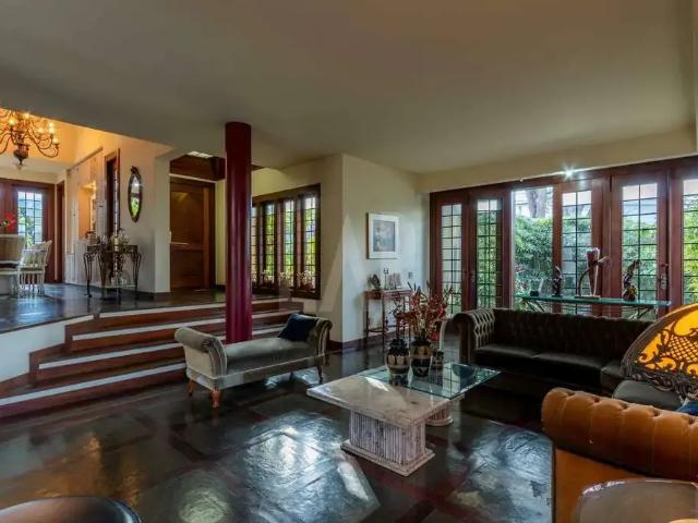 Casa / Sobrado para Locação em Belo Horizonte/MG Bandeirantes Pampulha 7 Quartos